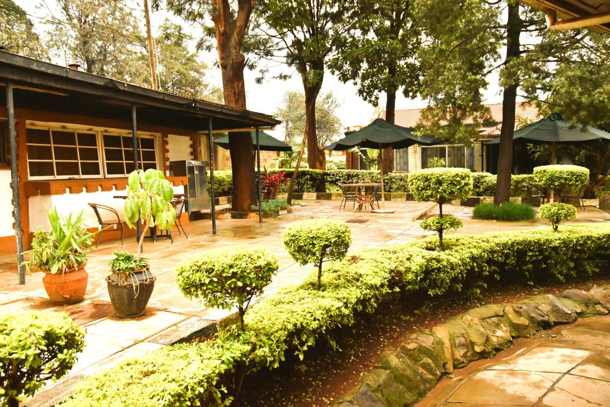 Wagon Wheel Hotel 엘도레트 외부 사진