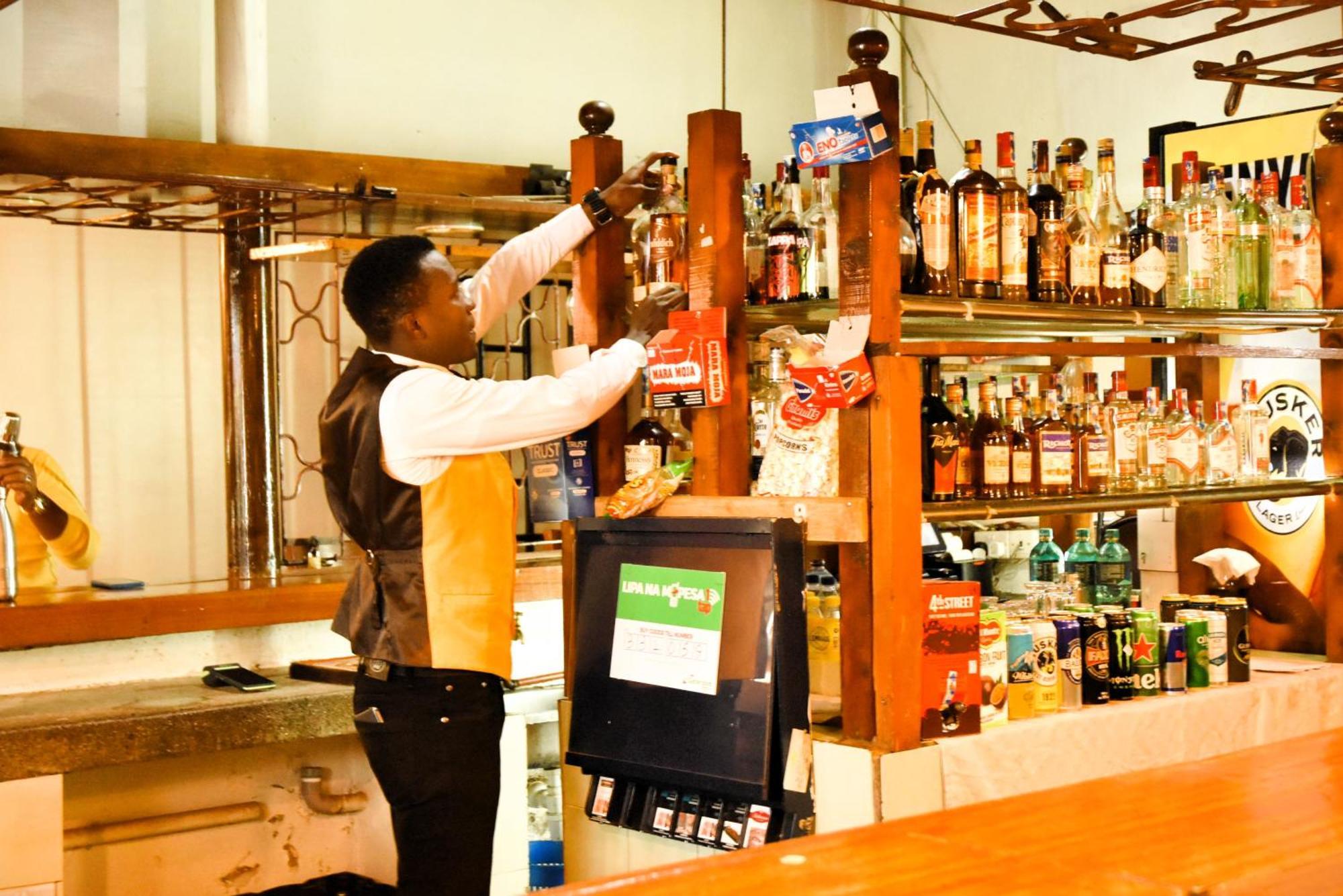 Wagon Wheel Hotel 엘도레트 외부 사진