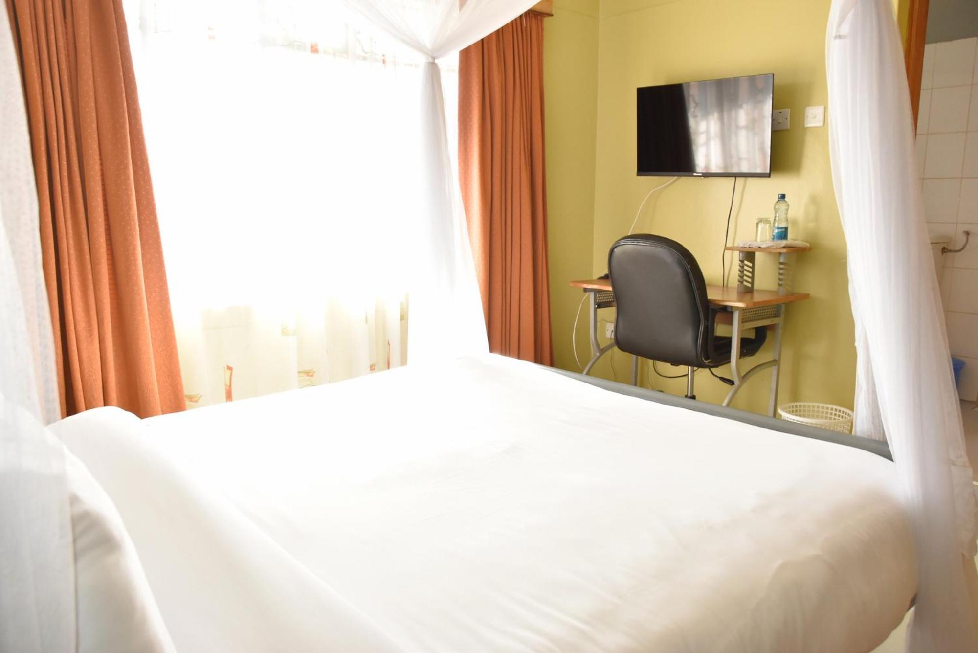 Wagon Wheel Hotel 엘도레트 외부 사진